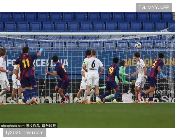 法兰克福阵容深度显著增强，新赛季表现备受期待