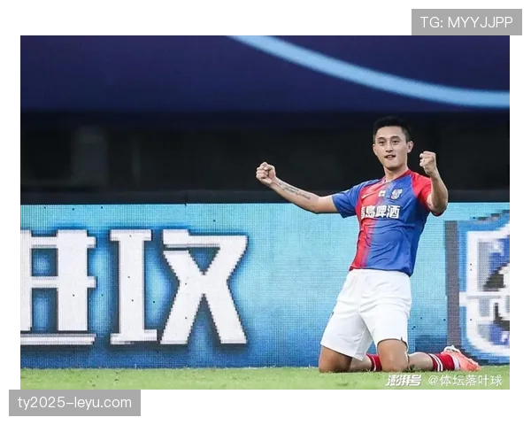 特温关键球员爆发助球队逆转取胜，状态强势回暖