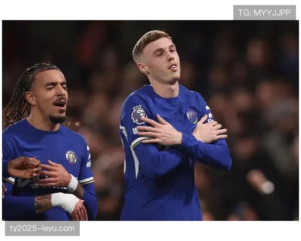 西甲蓝军逆转取胜，状态回升重燃争冠希望